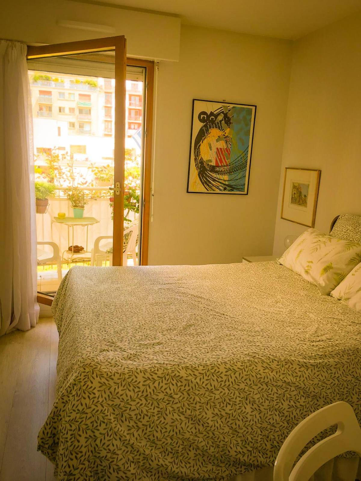 Double Room With Balcony Paris Eksteriør bilde